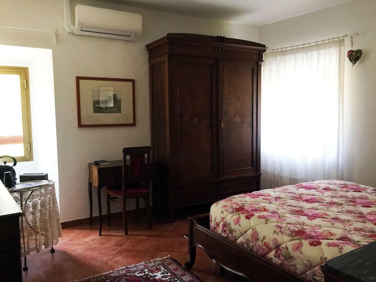 Borgo Della Rocca Bed & Breakfast Montemurlo Eksteriør bilde