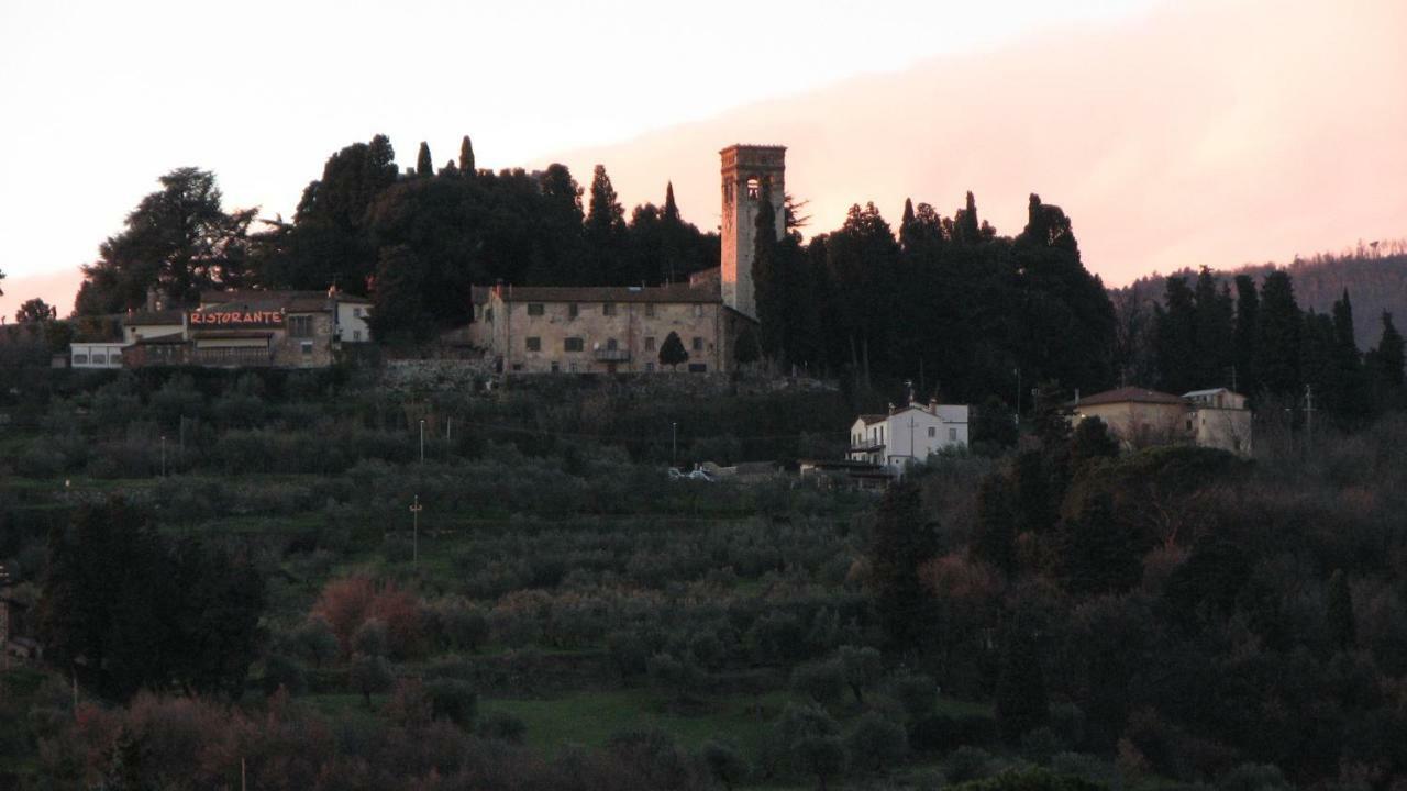 Borgo Della Rocca Bed & Breakfast Montemurlo Eksteriør bilde