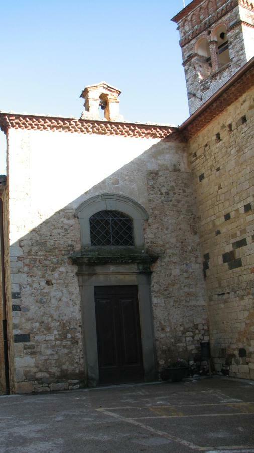 Borgo Della Rocca Bed & Breakfast Montemurlo Eksteriør bilde